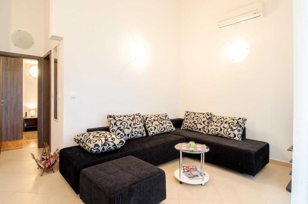 Villa Lidija Omiš Kamer foto
